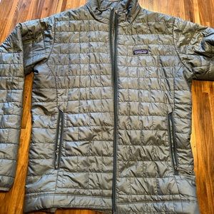 Patagonia - Nano Puff Jacket - Cave Grey - Medium EUC